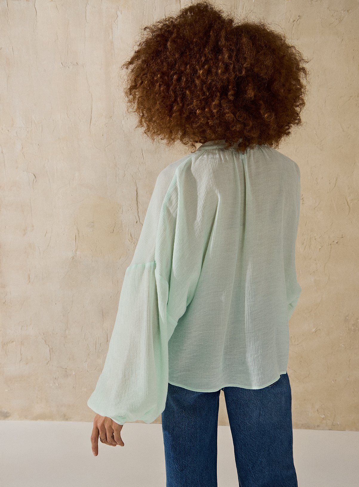 EVERBELLE Pale Green Button Detail Blouse 8 - Image 4 thumbnail